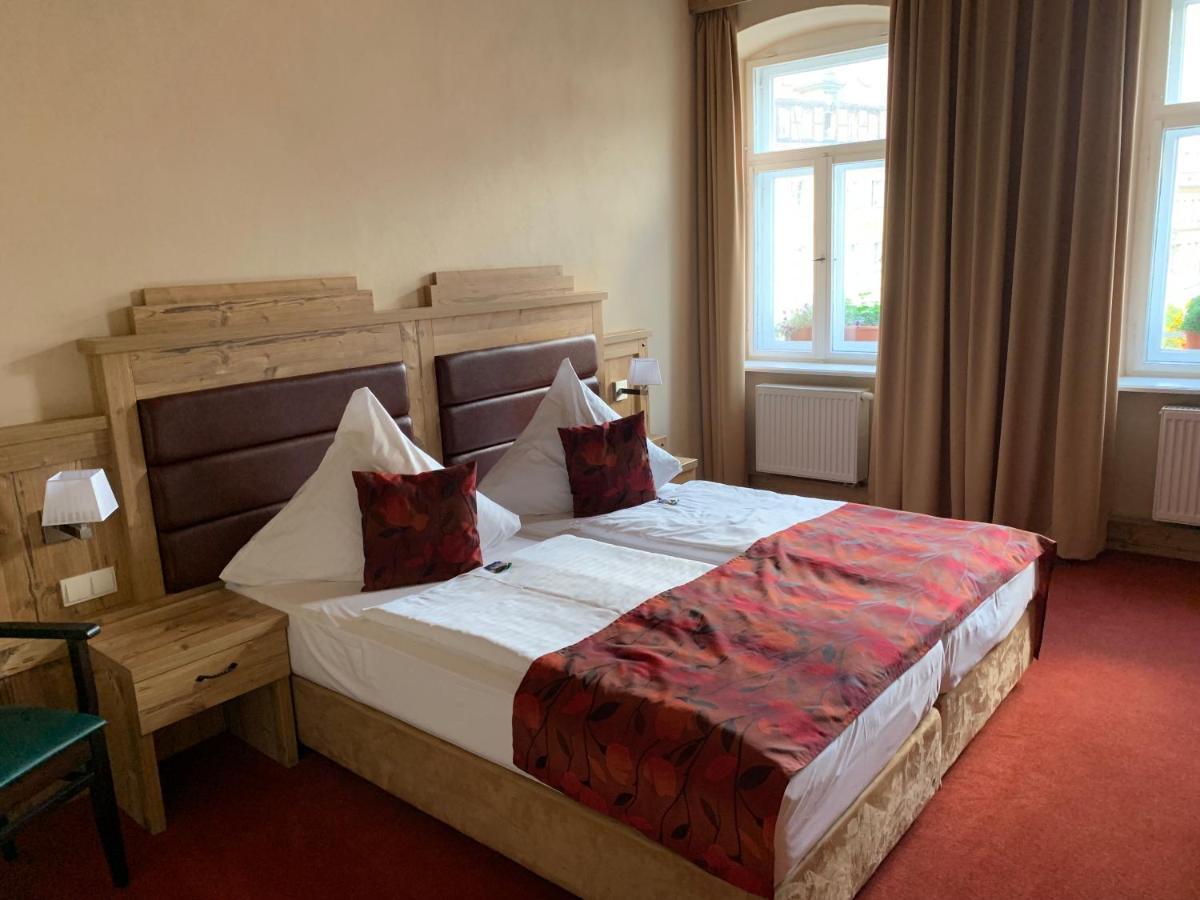 Hotel Goldner Loewe 스톨펜 외부 사진