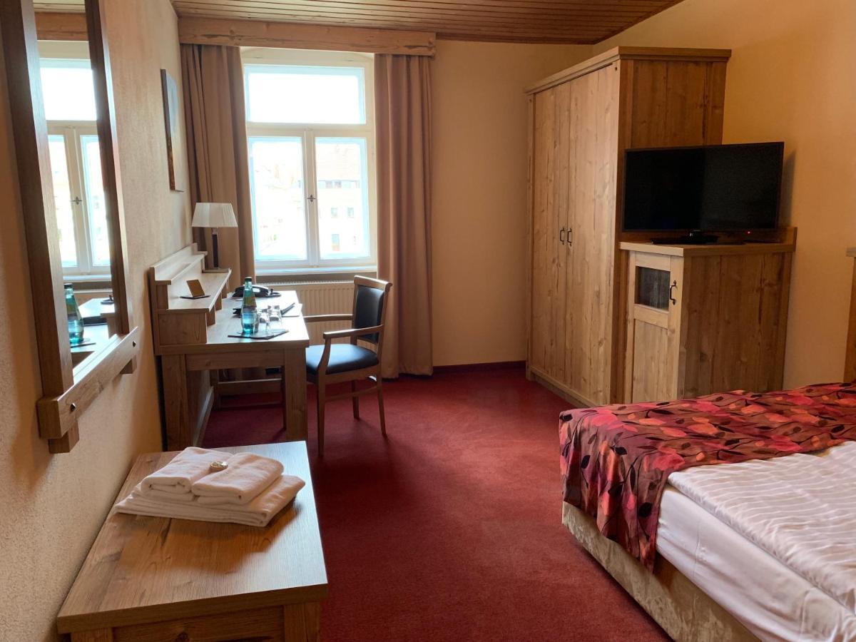 Hotel Goldner Loewe 스톨펜 외부 사진